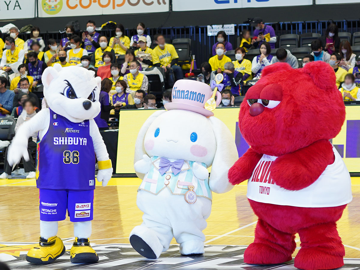 サニパックの応援団長として活躍中の株式会社サンリオのキャラクター「シナモロール」が遊びにきてくれました!