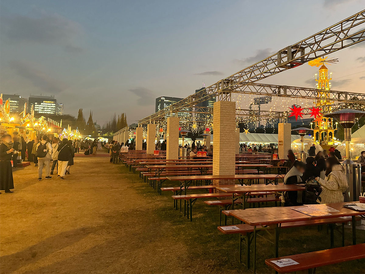 様々な軽食が販売されています